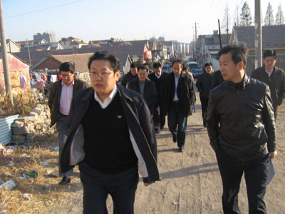 区院联动现场办公促成效开发区管委副主任刘鲁强来院召开现场会