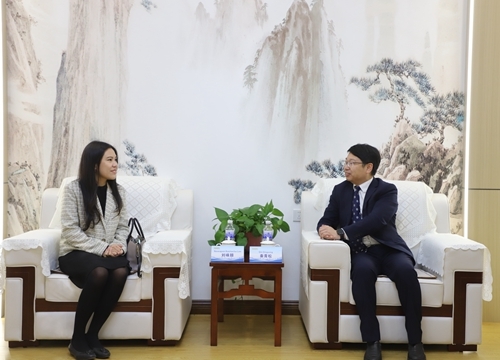 党委书记秦青松会见泰王国驻青岛领事馆副总领事刘咏颐