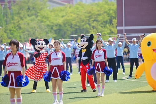 《文旅共生 多彩青职》表演