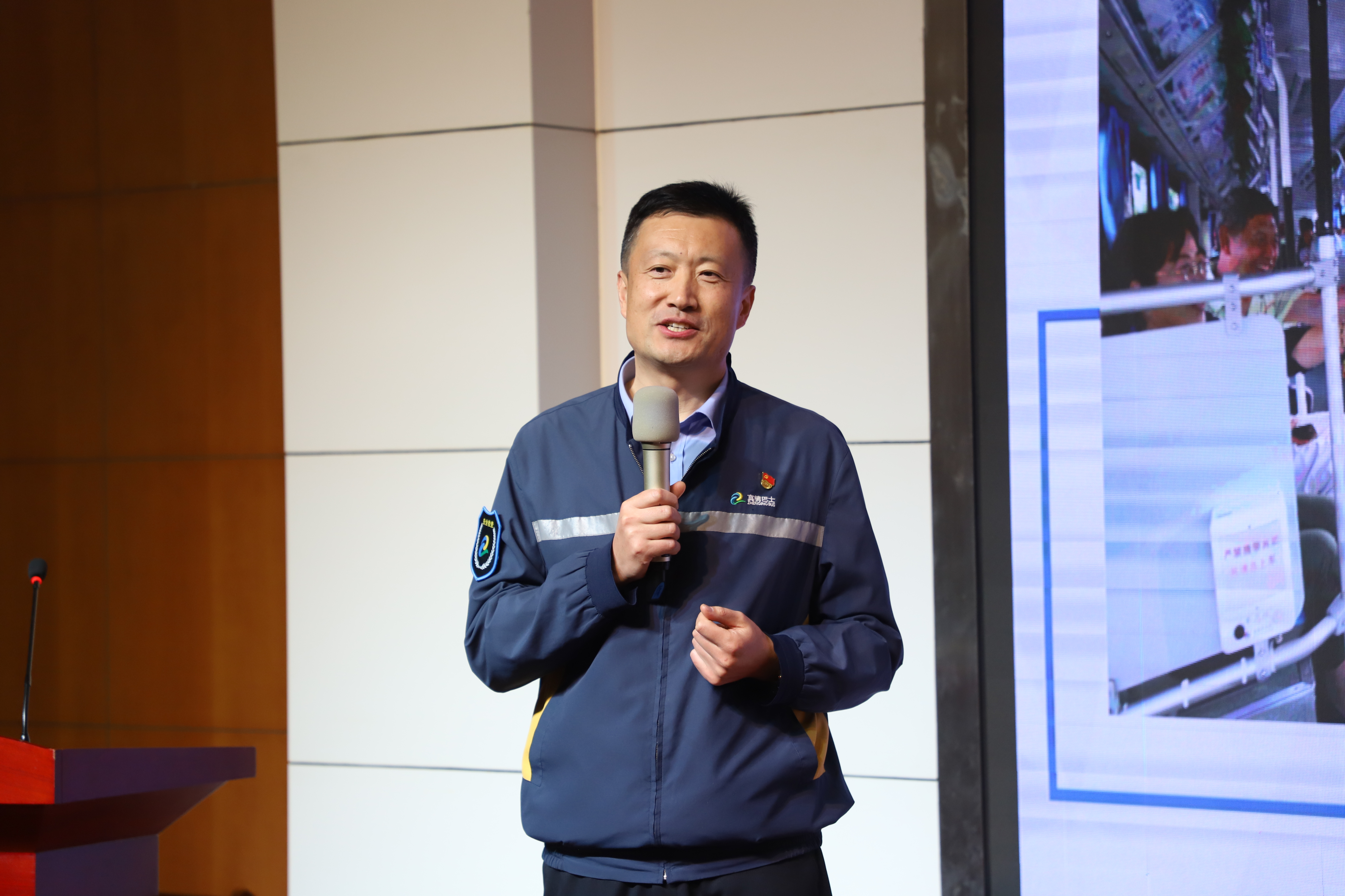 8494518.jpg 8494518.jpg