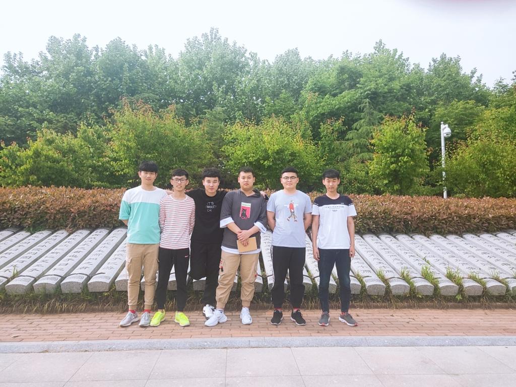 4宿舍成员合照.jpg 4宿舍成员合照.jpg